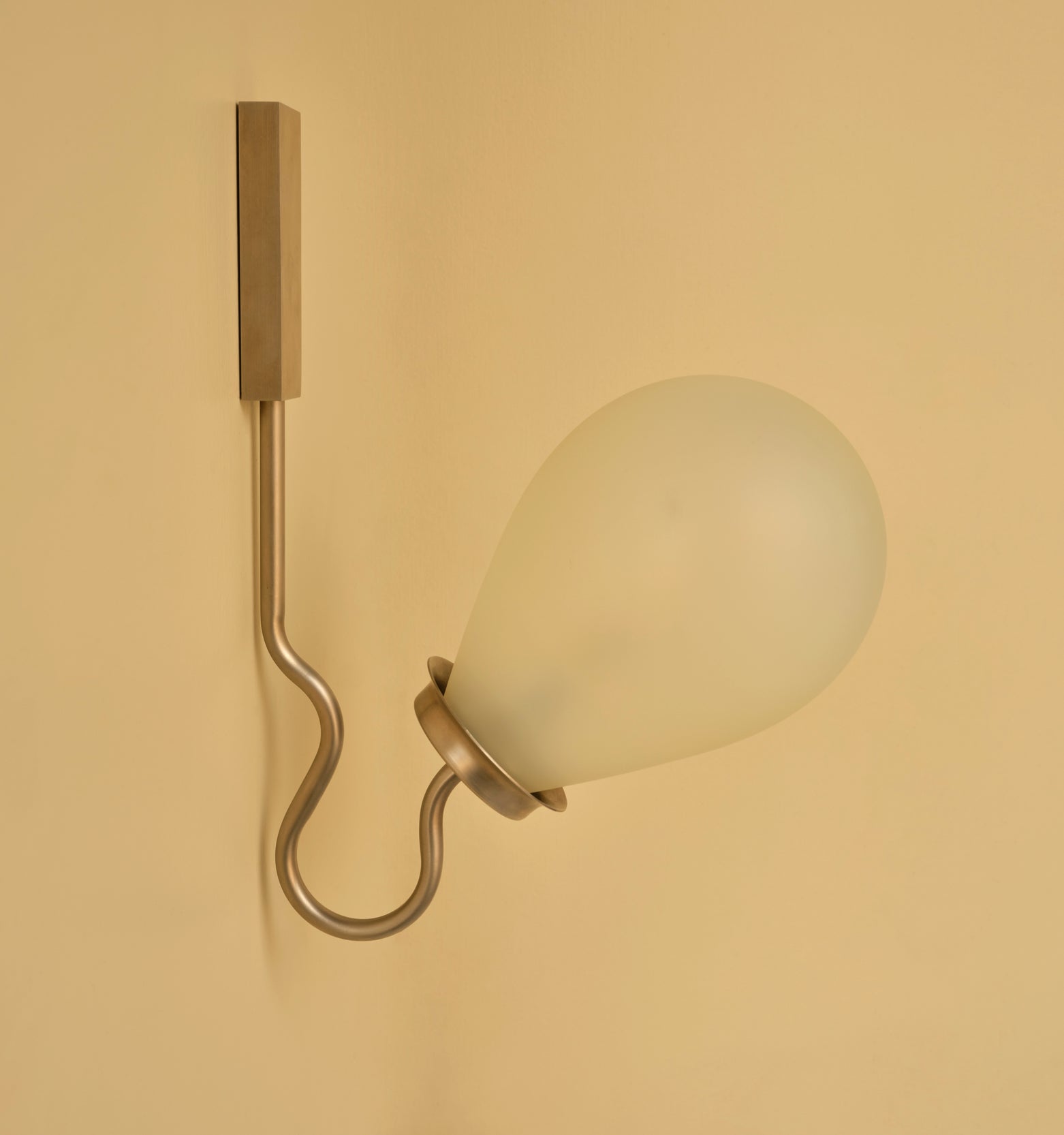 SQUIGGLE SCONCE