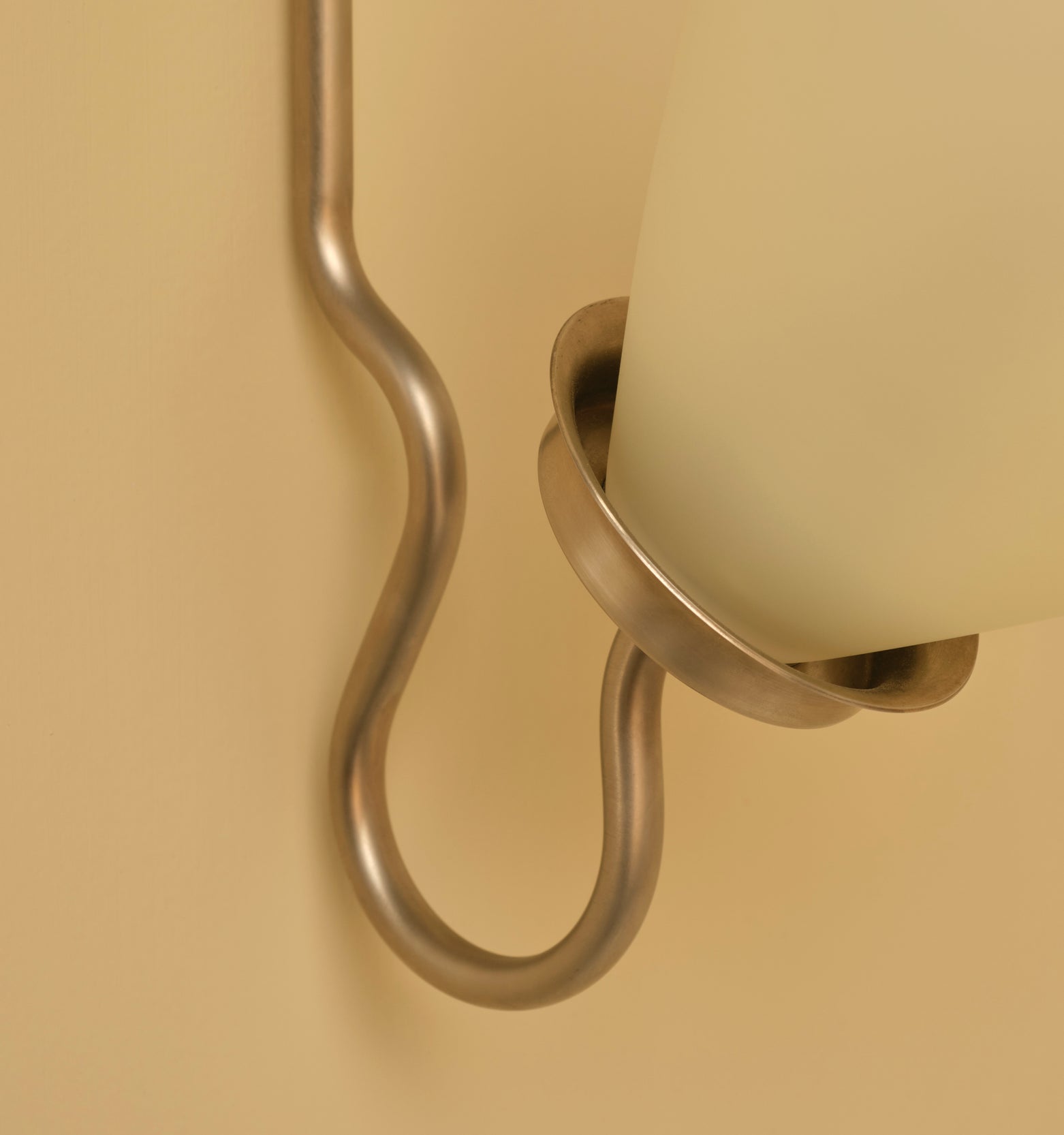 SQUIGGLE SCONCE