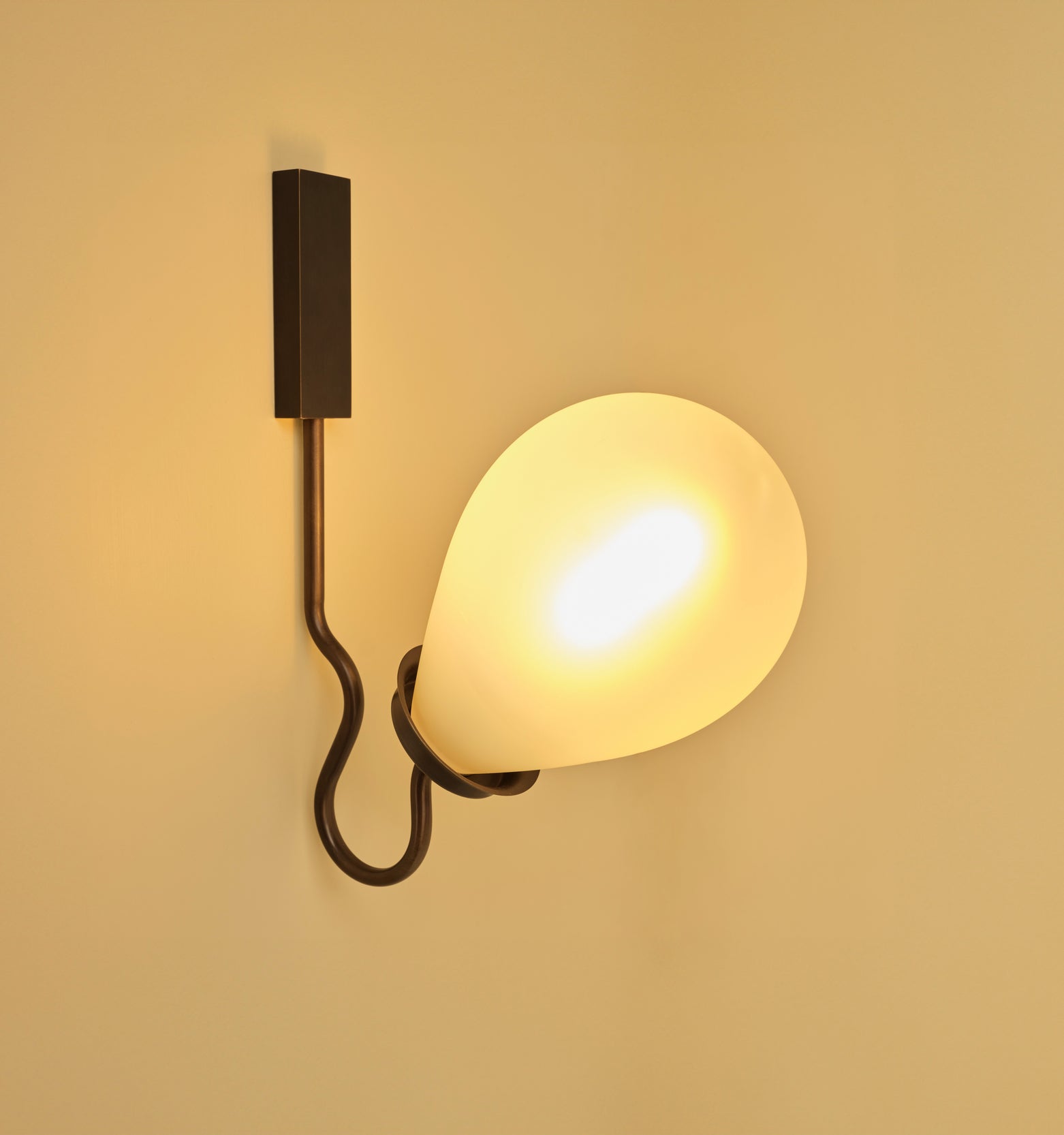 SQUIGGLE SCONCE