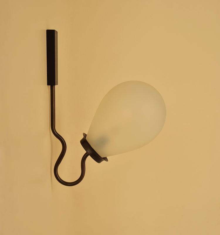 SQUIGGLE SCONCE