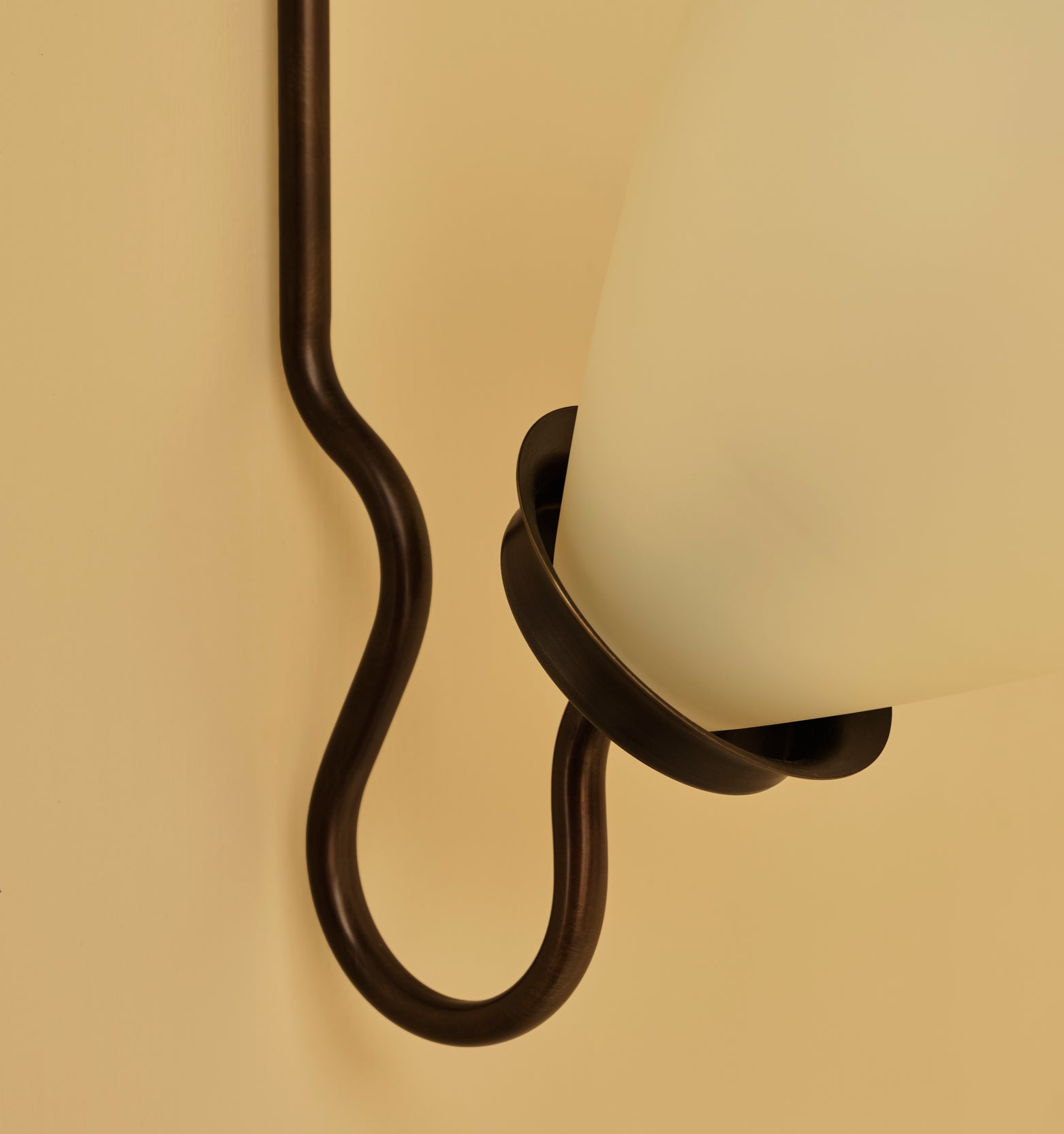 SQUIGGLE SCONCE